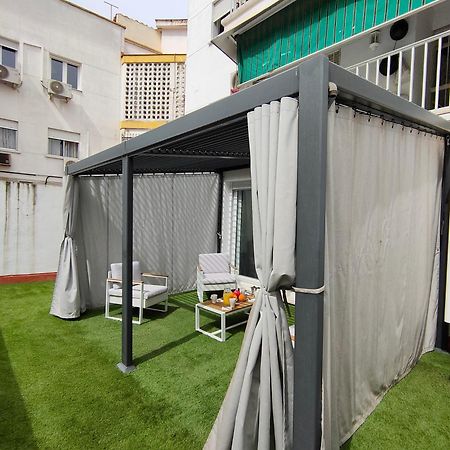 Casa Mallen, Con Amplia Terraza, En El Barrio De Nervion 塞维利亚 外观 照片