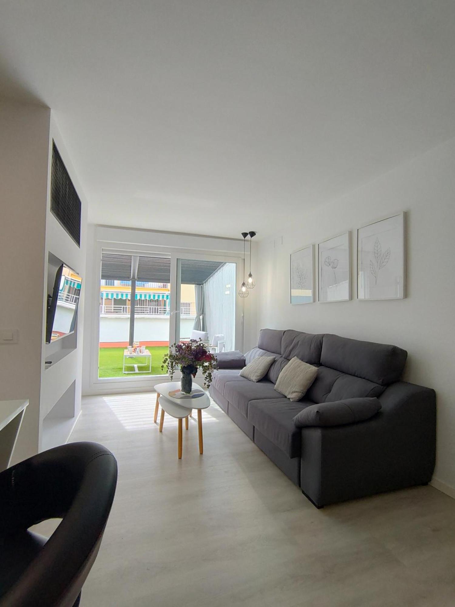 Casa Mallen, Con Amplia Terraza, En El Barrio De Nervion 塞维利亚 外观 照片